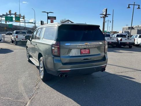 Used 2023 Chevrolet Suburban Premier AWD/4WD image 7