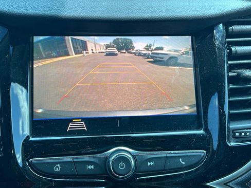 Used 2020 Chevrolet Trax LT w/ Sun & Sound Package AWD/4WD image 24