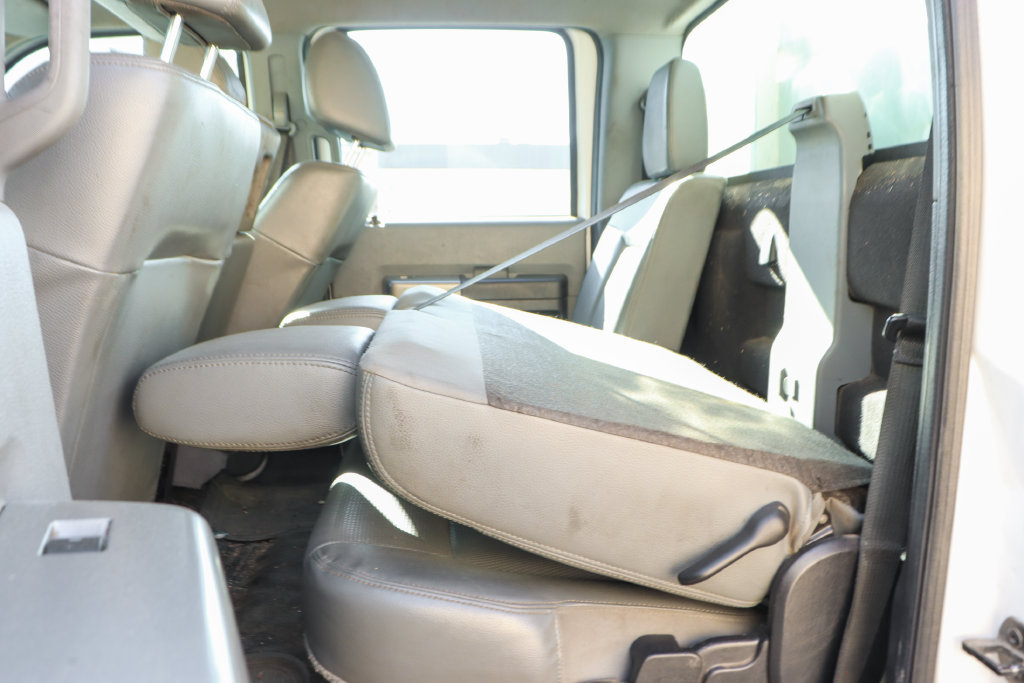 Used 2022 Ford F650 2WD Crew Cab Super Duty image 35