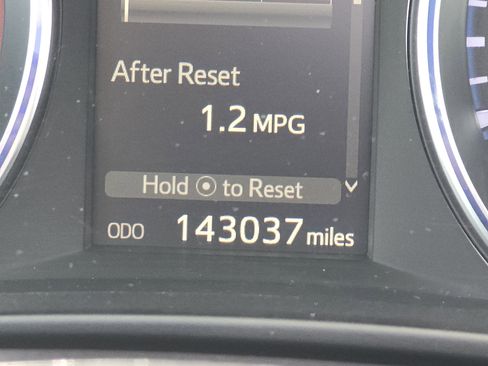 Used 2016 Toyota Highlander XLE image 33