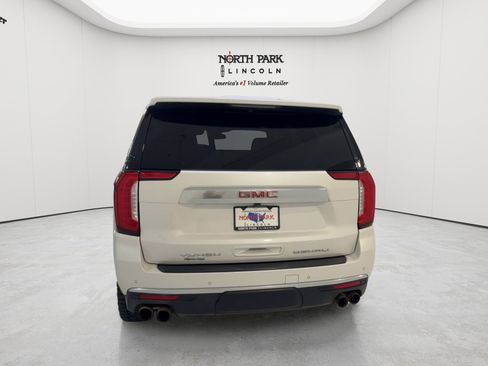 Used 2022 GMC Yukon Denali AWD/4WD image 5