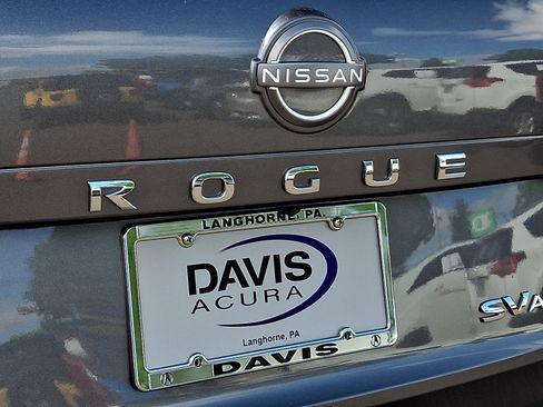 Used 2023 Nissan Rogue SV AWD/4WD image 29