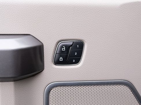 Used 2019 Ford F150 Limited image 18