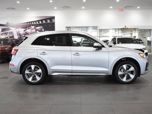 Used 2023 Audi Q5 2.0T Premium Plus w/ Premium Plus Package image 11