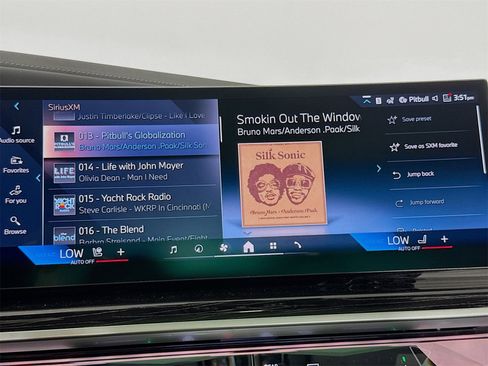 New 2026 BMW 750e xDrive image 15