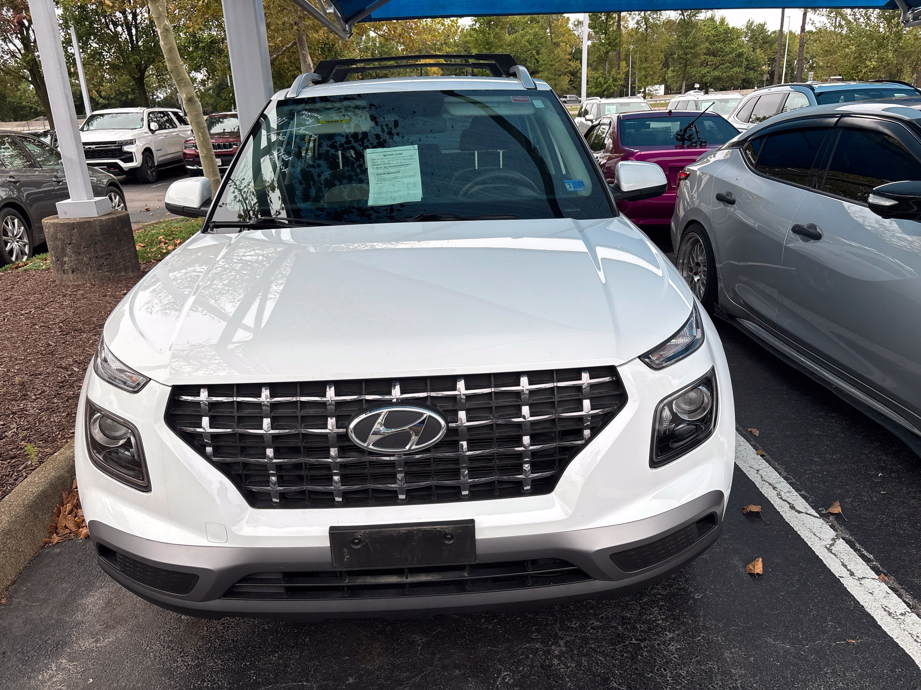 Used 2024 Hyundai Venue SEL FWD image 5