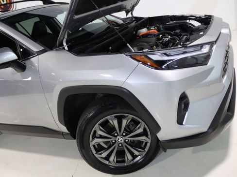 Used 2022 Toyota RAV4 Limited AWD/4WD image 64