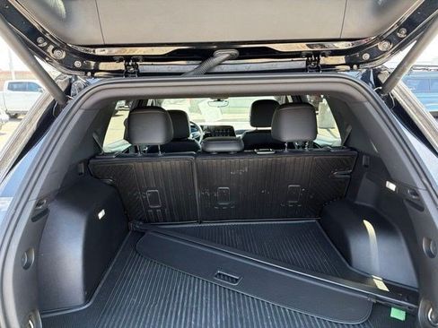 Used 2025 Chevrolet Equinox LT w/ Convenience Package II AWD/4WD image 8