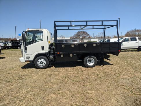 New 2025 Chevrolet Low Cab Forward image 5