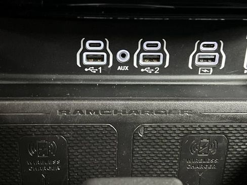 Used 2025 RAM 1500 Laramie w/ Night Edition AWD/4WD image 35