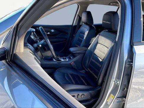 Used 2024 GMC Terrain Denali image 22