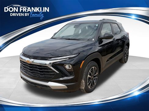 New 2026 Chevrolet TrailBlazer LT w/ Convenience Package FWD image 1