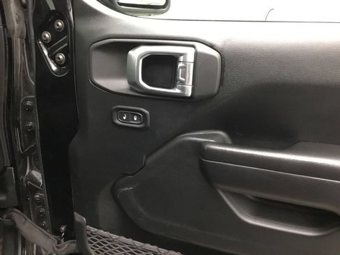 Used 2021 Jeep Wrangler Unlimited Sport AWD/4WD image 22
