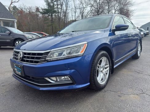 Used 2017 Volkswagen Passat 1.8T SE FWD image 3