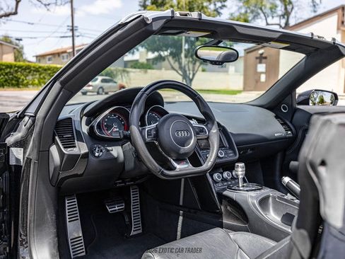 Used 2014 Audi R8 V10 w/ Full Leather Package AWD/4WD image 45