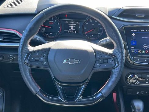Used 2023 Chevrolet TrailBlazer RS w/ Sun and Liftgate Package image 15