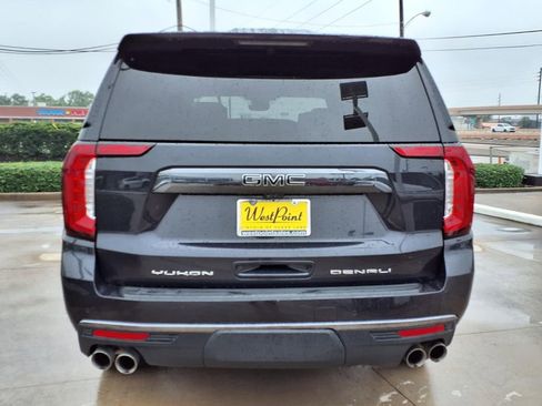 Used 2023 GMC Yukon XL Denali Ultimate AWD/4WD image 5