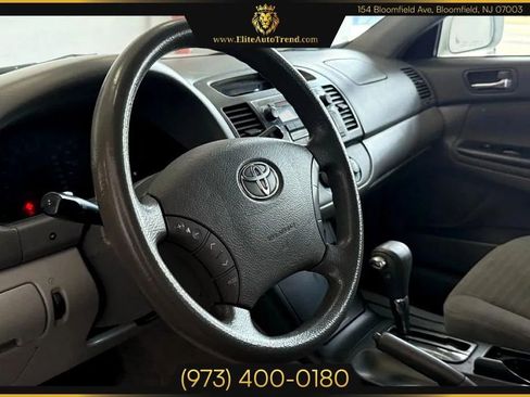 Used 2006 Toyota Camry LE image 9