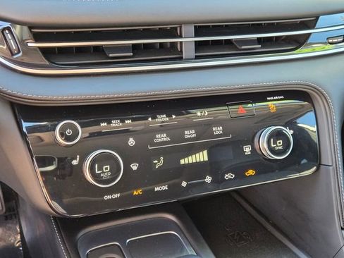 Certified 2025 INFINITI QX60 Pure FWD image 27