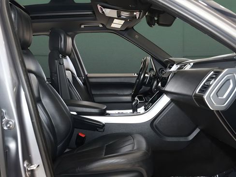 Used 2020 Land Rover Range Rover Sport HSE Dynamic image 15