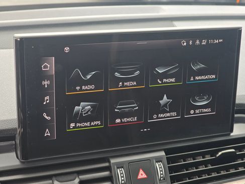 Used 2023 Audi SQ5 Prestige w/ Prestige Package image 15