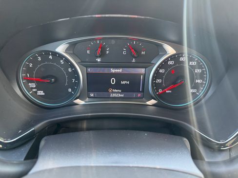 Used 2023 Chevrolet Equinox RS w/ RS Leather Package image 9