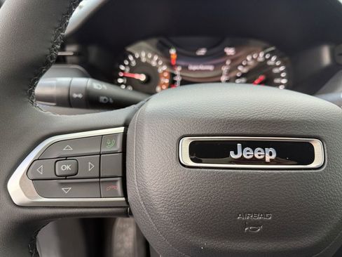 New 2026 Jeep Compass Limited image 25
