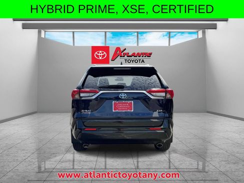 Certified 2024 Toyota RAV4 XSE w/ Weather Package AWD/4WD image 7