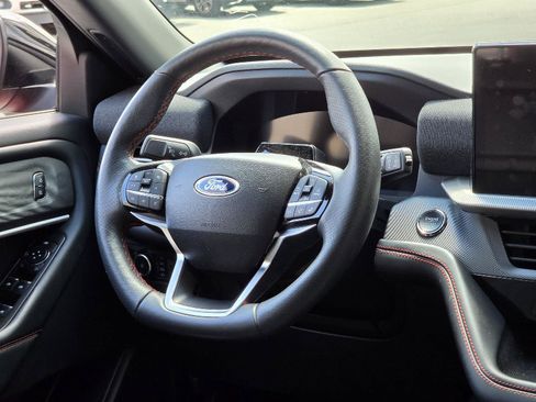 Used 2025 Ford Explorer ST-Line AWD/4WD image 26