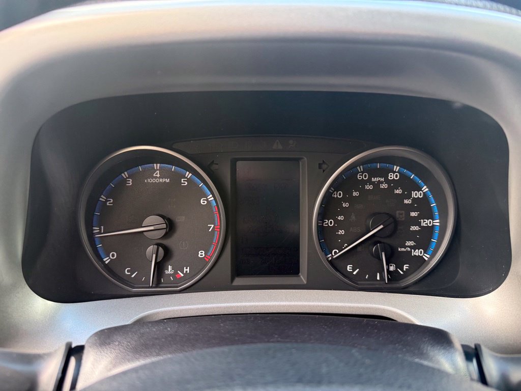 Used 2018 Toyota RAV4 Adventure AWD/4WD image 9