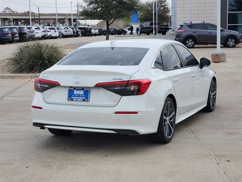 Used 2024 Honda Civic Touring image 5