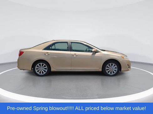 Used 2012 Toyota Camry XLE FWD image 9