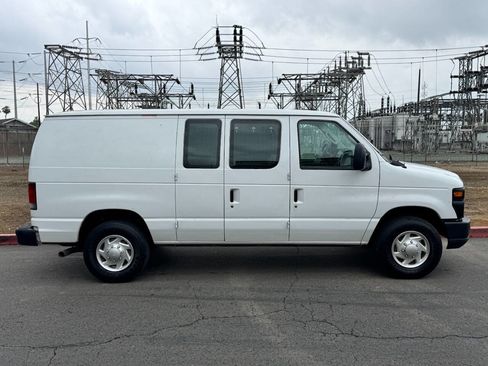 Used 2010 Ford E-250 and Econoline 250 image 8