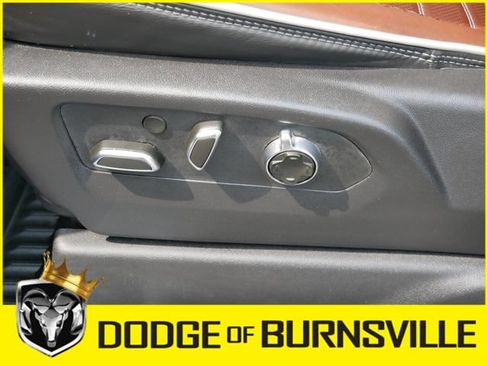 Used 2025 GMC Sierra 3500 Denali Ultimate w/ Snow Plow Prep/Camper Package AWD/4WD image 19