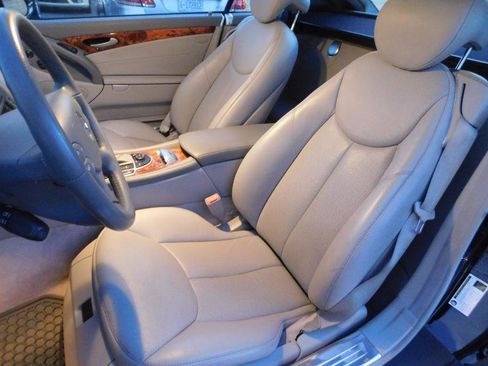 Used 2007 Mercedes-Benz SL 550 image 11
