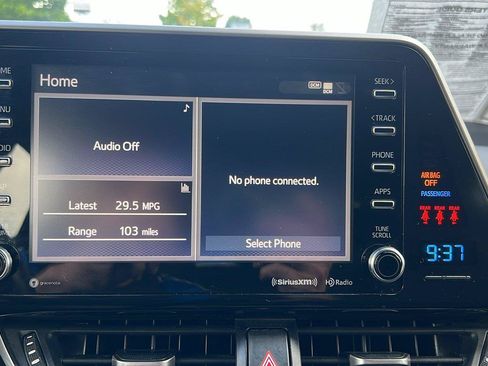 Used 2019 Toyota C-HR XLE FWD image 25