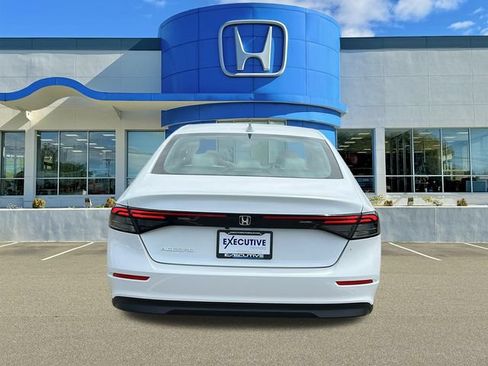 Used 2024 Honda Accord EX image 5