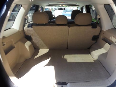 Used 2009 Ford Escape XLT FWD image 6
