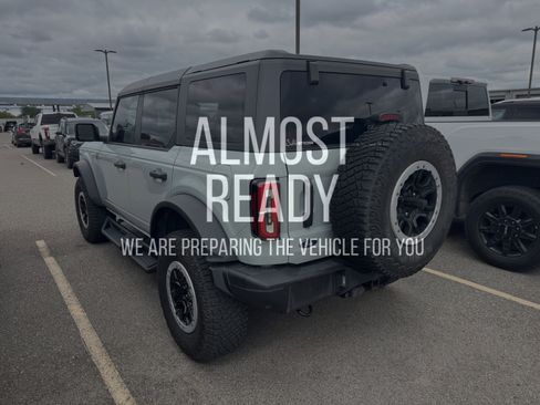 Used 2023 Ford Bronco Badlands AWD/4WD image 3