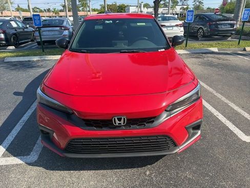 Used 2024 Honda Civic Sport image 2