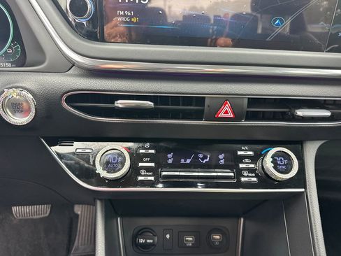 Used 2022 Hyundai Sonata Limited image 30
