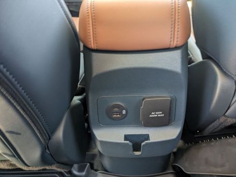 Used 2024 Ford Maverick Lariat w/ FX4 Off-Road Package AWD/4WD image 15