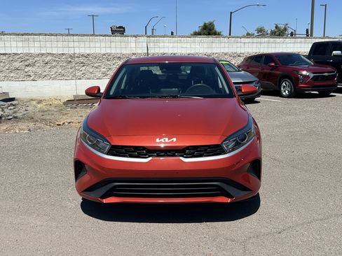 Used 2024 Kia Forte LXS FWD image 7