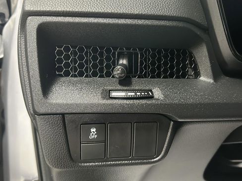 Used 2023 Honda CR-V EX image 16