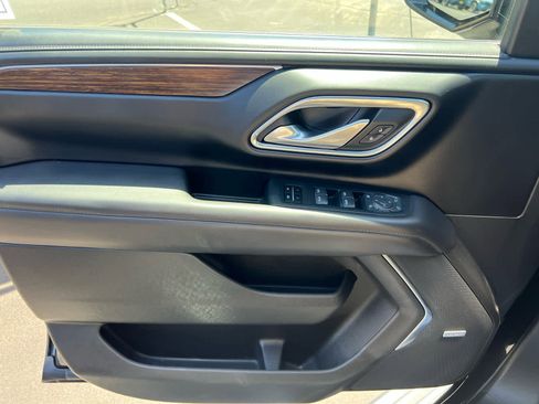 Used 2022 Chevrolet Suburban High Country w/ Max Trailering Package AWD/4WD image 16