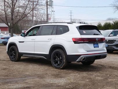 New 2026 Volkswagen Atlas Peak Edition