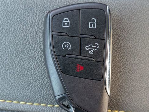 Used 2022 Chevrolet Silverado 1500 ZR2 image 28