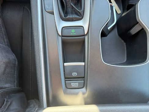 Used 2020 Honda Accord EX image 28
