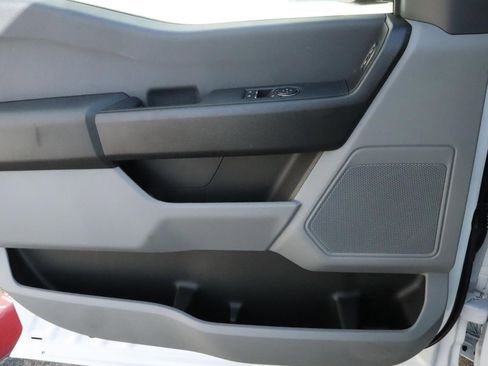 Used 2024 Ford F350 XL w/ XL Chrome Package image 17