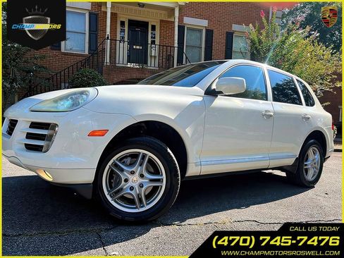 Used 2009 Porsche Cayenne image 1